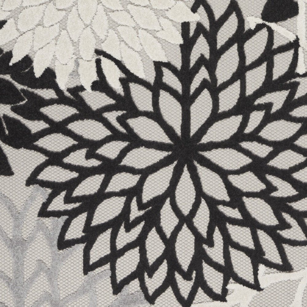 6' X 9' Black And White Floral Indoor Outdoor Area Rug — view 2