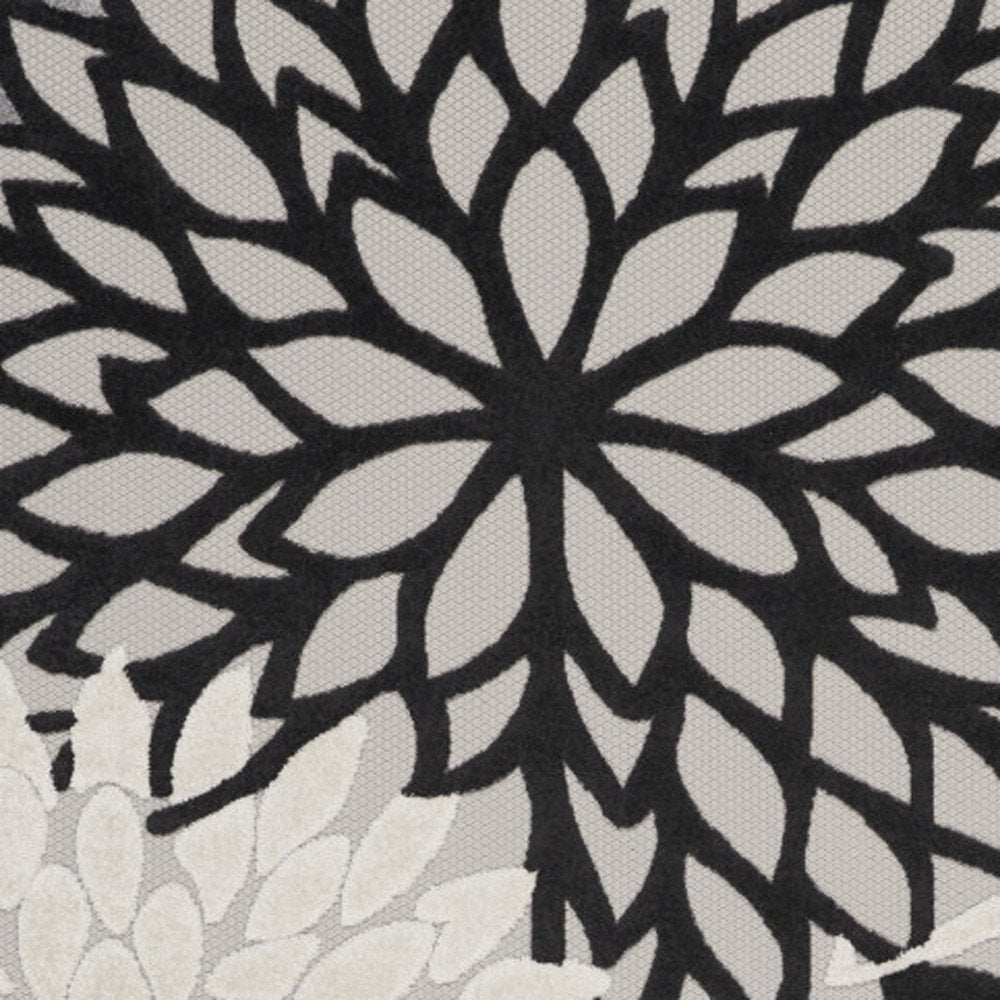 7' X 10' Black And White Floral Indoor Outdoor Area Rug HomeRoots