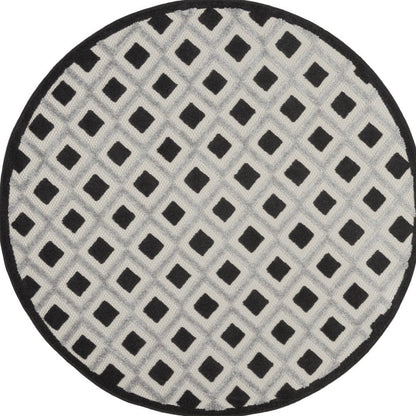 4' Black And White Round Geometric Indoor Outdoor Area Rug HomeRoots