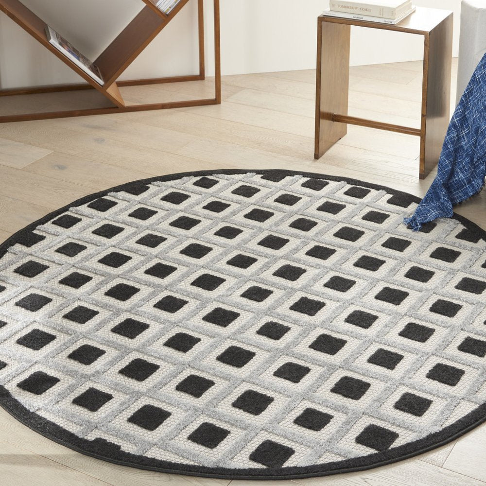 4' Black And White Round Geometric Indoor Outdoor Area Rug — view 7