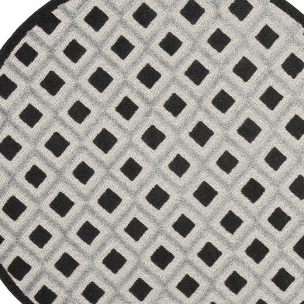 5' Black And White Round Geometric Indoor Outdoor Area Rug HomeRoots