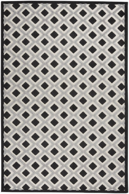 6' X 9' Black And White Geometric Indoor Outdoor Area Rug HomeRoots