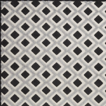 6' X 9' Black And White Geometric Indoor Outdoor Area Rug HomeRoots