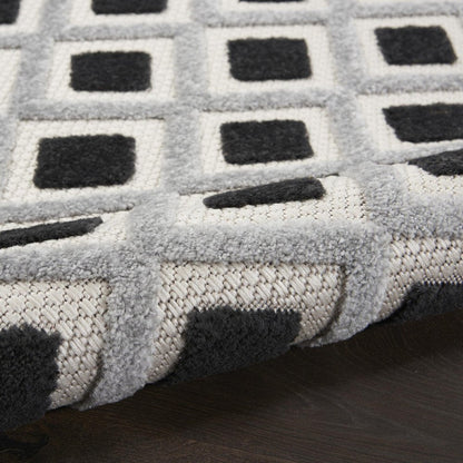 8' X 11' Black And White Geometric Indoor Outdoor Area Rug HomeRoots