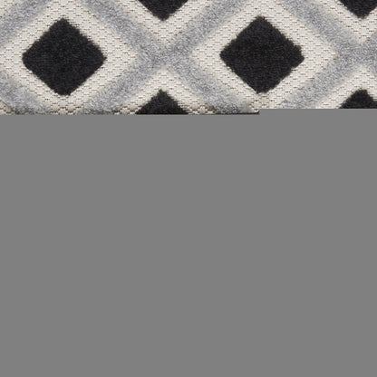 8' X 11' Black And White Geometric Indoor Outdoor Area Rug HomeRoots