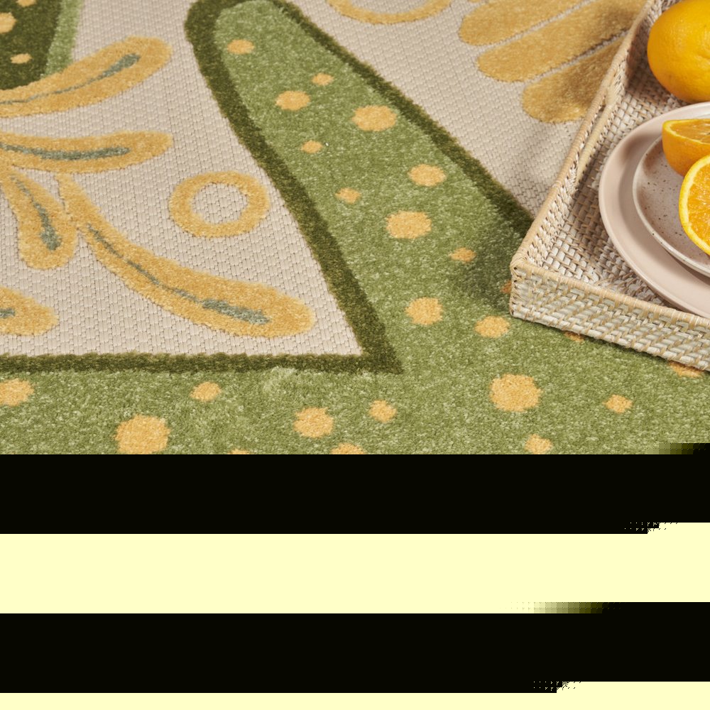 10' X 14' Ivory Green Yellow Blue And Dark Green Starfish Indoor Outdoor Area Rug HomeRoots