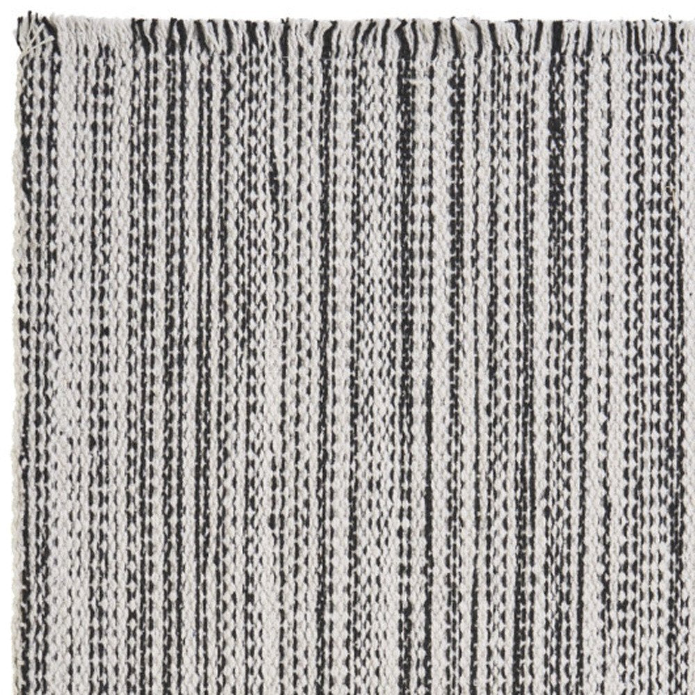 19" Set of Four Black And White Striped Cotton Placemats HomeRoots