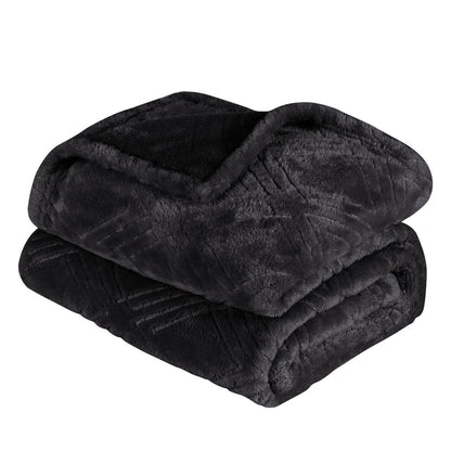 King Black Flannel Geometric Plush Blanket
