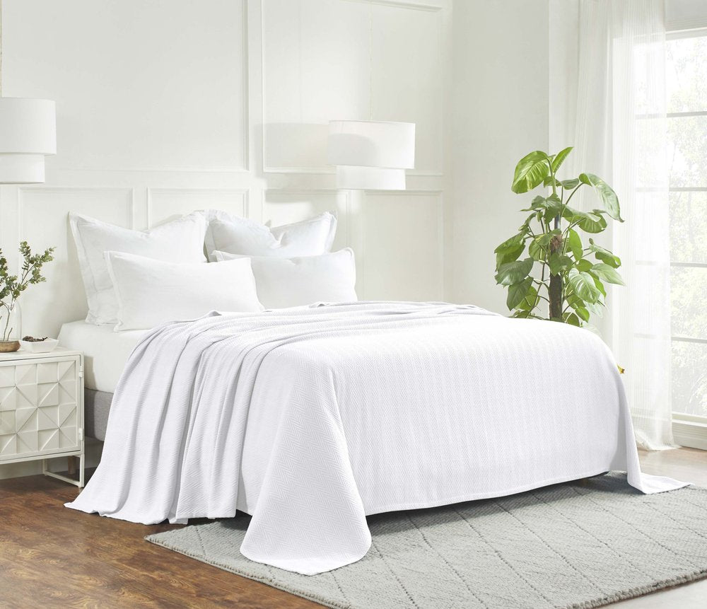 Queen White Cotton Woven Chevron Blanket HomeRoots