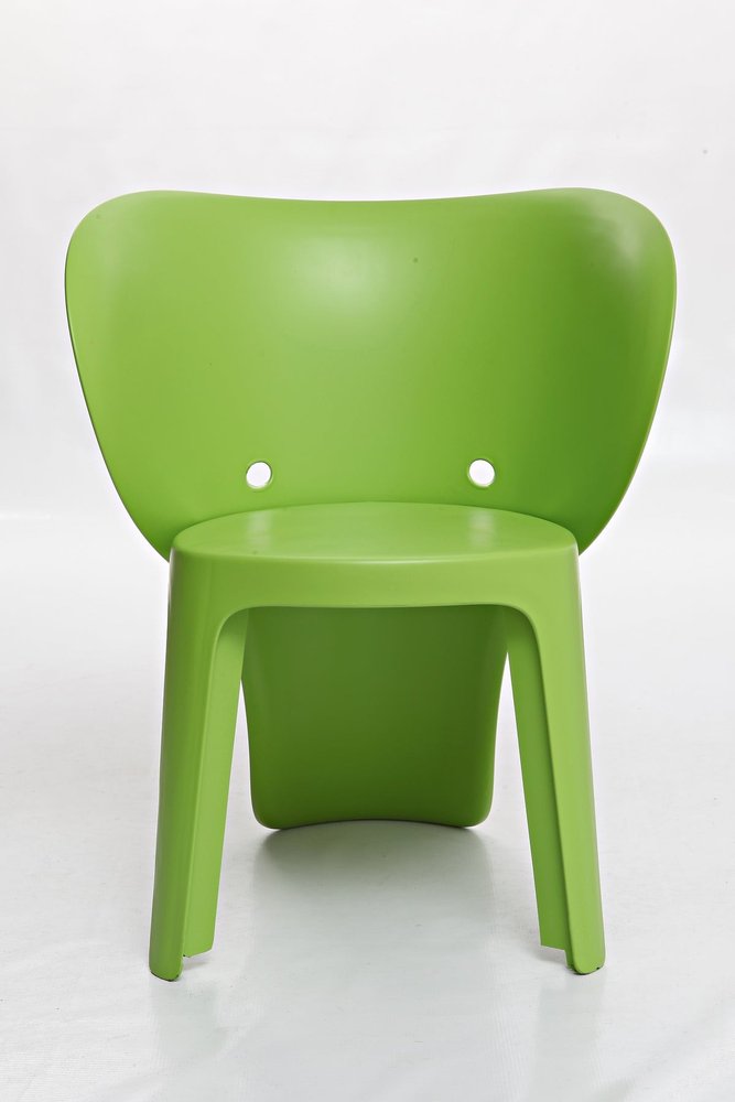 Set Of Four Green Heavy Duty Plastic Juvenile Chairs HomeRoots