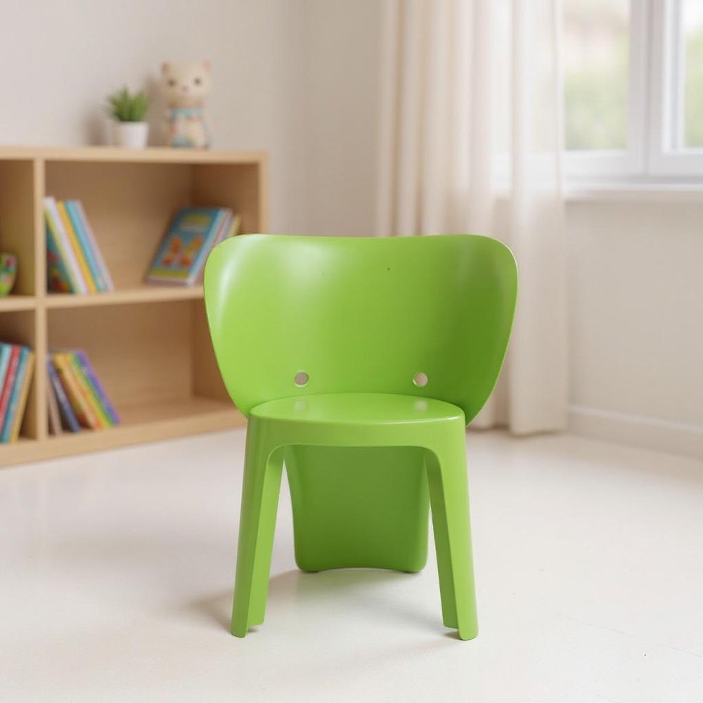 Set Of Four Green Heavy Duty Plastic Juvenile Chairs HomeRoots
