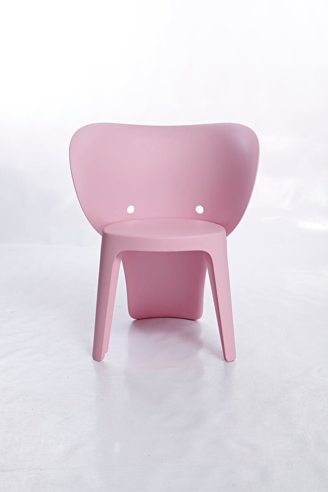 Set Of Four Pink Heavy Duty Plastic Juvenile Chairs HomeRoots
