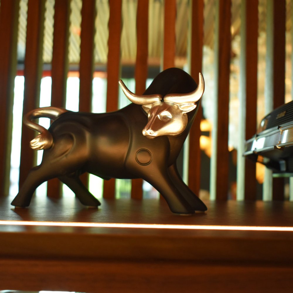 5" Black And Silver Resin Bull Tabletop Sculpture HomeRoots