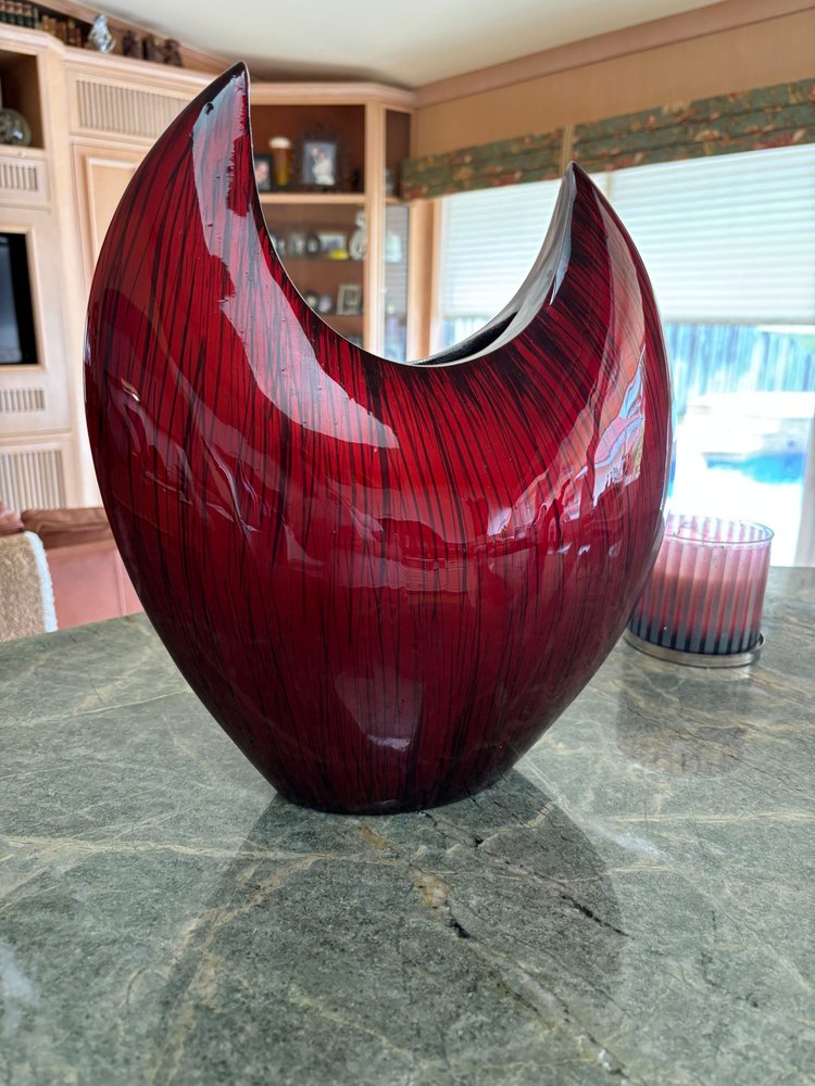 18" Red Aluminum Pointy Table Vase HomeRoots