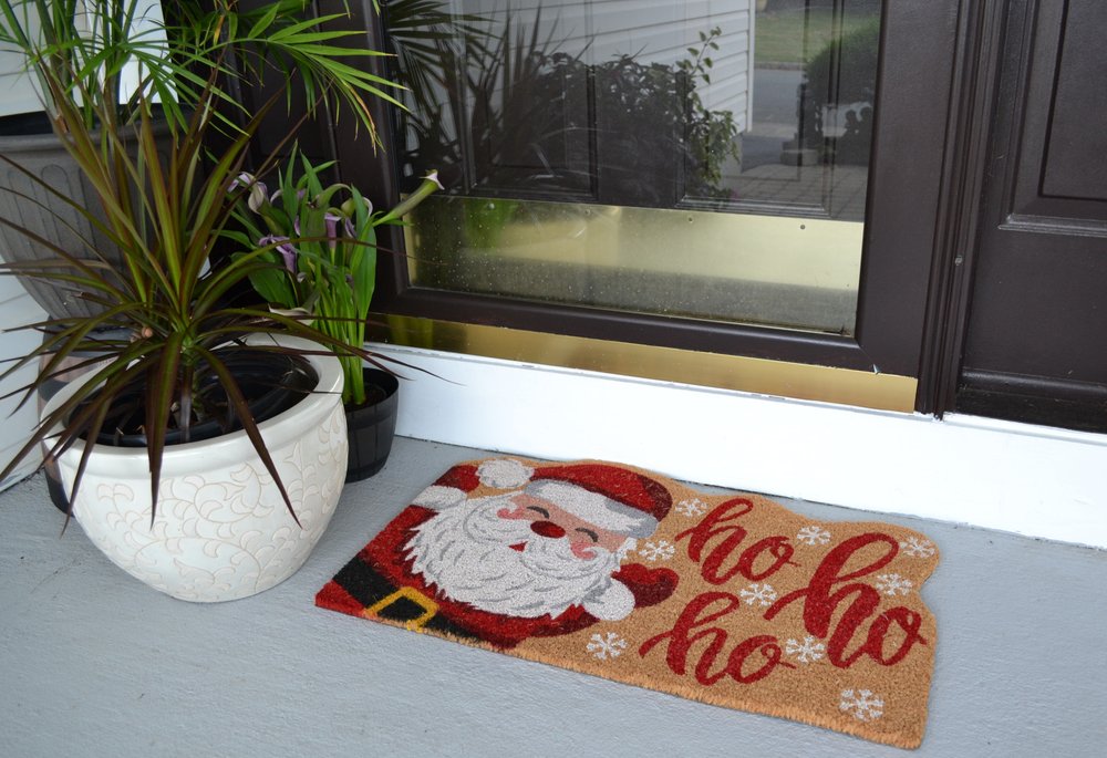 18" X 30" Beige and Red Coir Snowflake Outdoor Christmas Door Mat — view 2