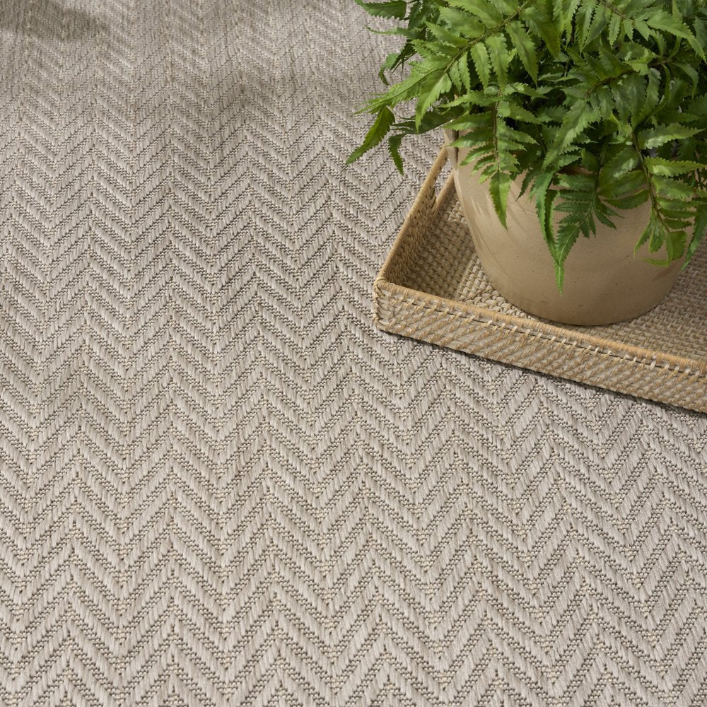 5' X 7' Gray Geometric Indoor Outdoor Area Rug HomeRoots