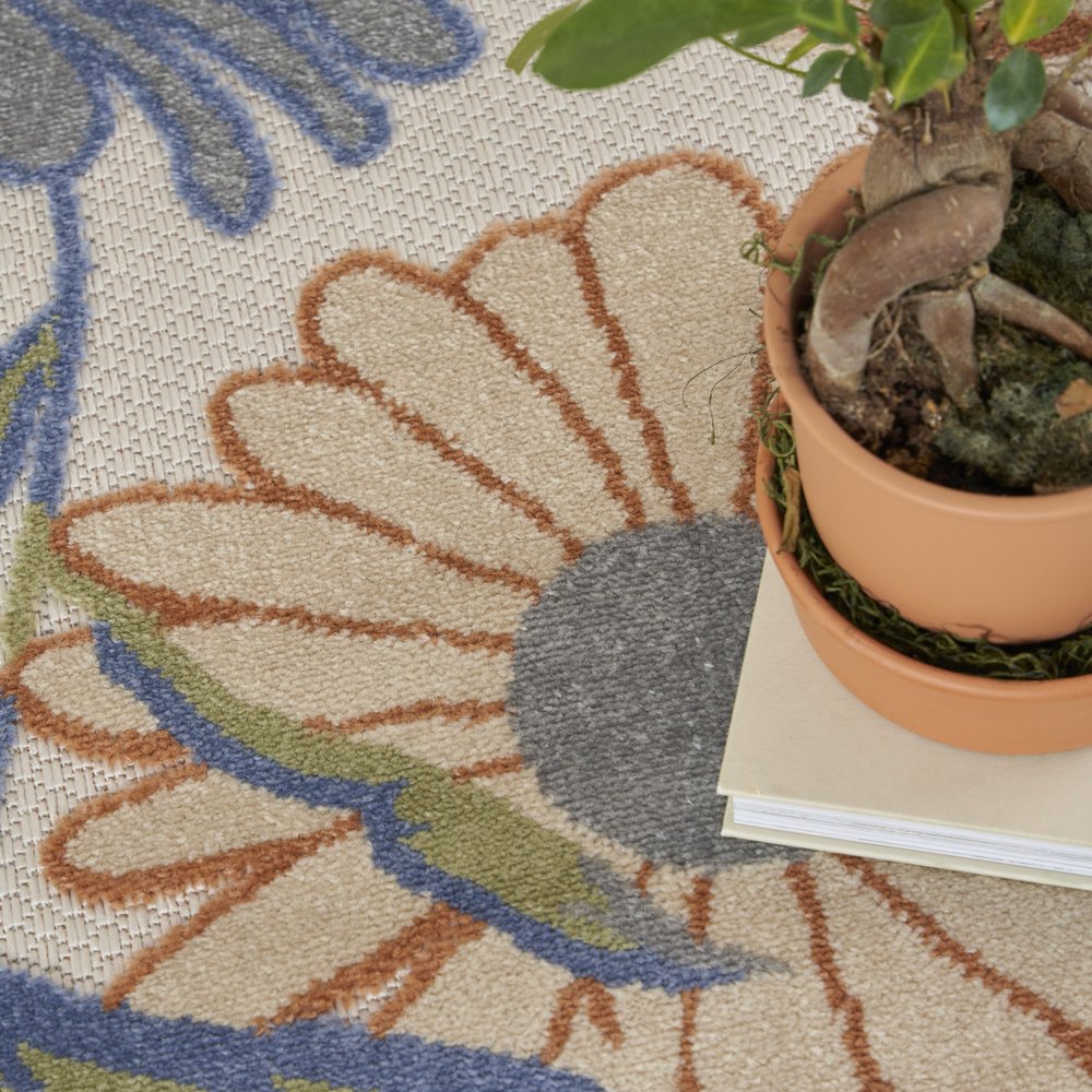 4' X 6' Beige Floral Indoor Outdoor Area Rug HomeRoots