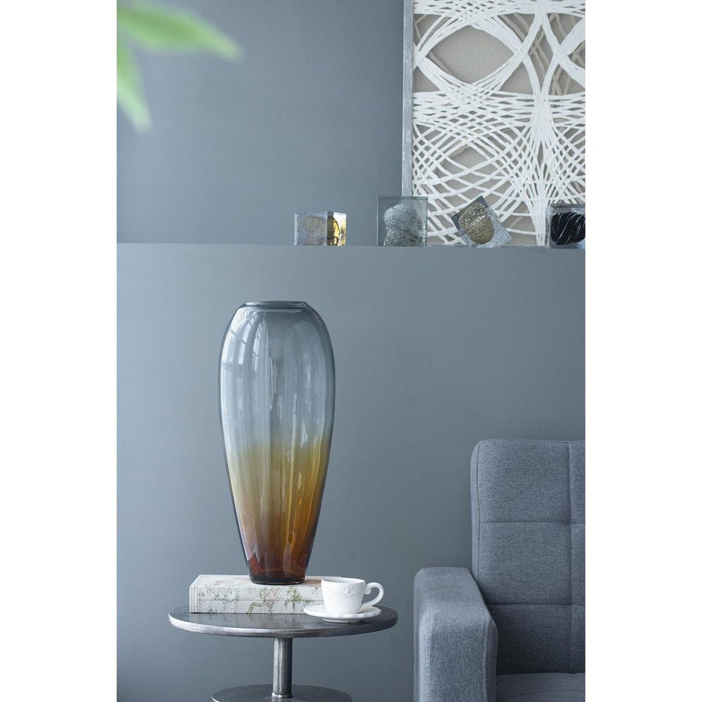 19" Clear And Brown Ombre Glass Table Vase HomeRoots