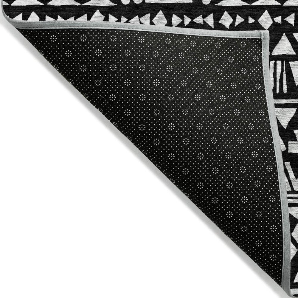 5' X 8' Black And Ivory Southwestern Washable Indoor Outdoor Area Rug HomeRoots