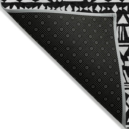 5' X 8' Black And Ivory Southwestern Washable Indoor Outdoor Area Rug HomeRoots