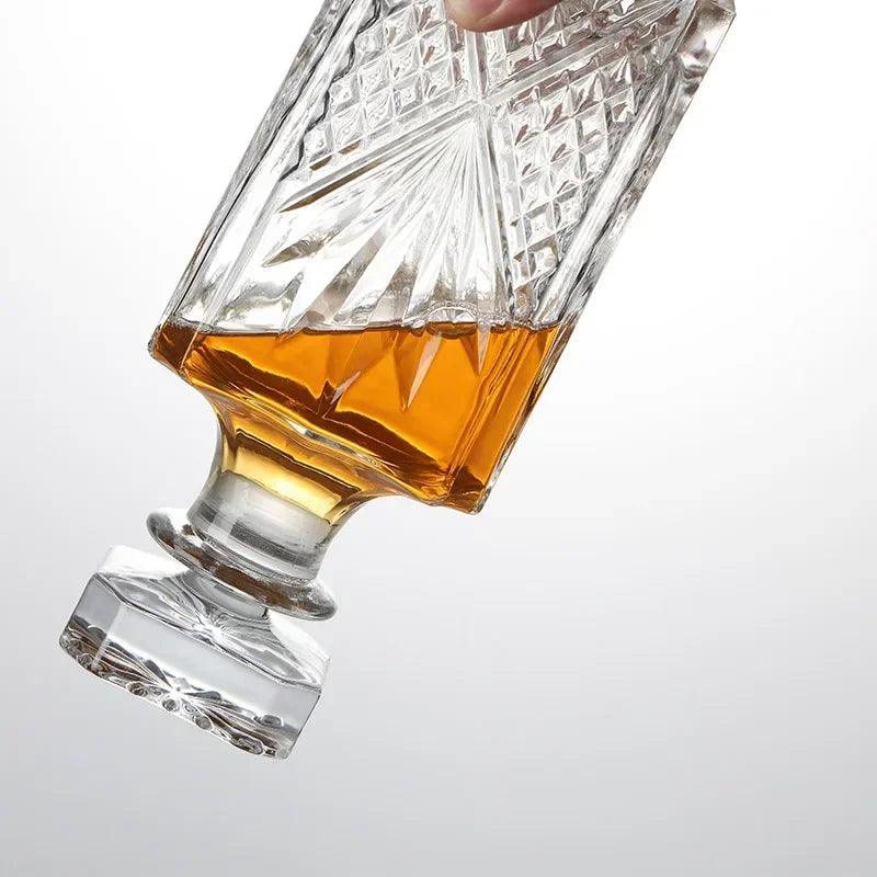 Crystal Glass Whiskey Decanter, Lead-Free, Luxury Barware, Wine Bottle, Home Party, 750ml - FurniFindUSA