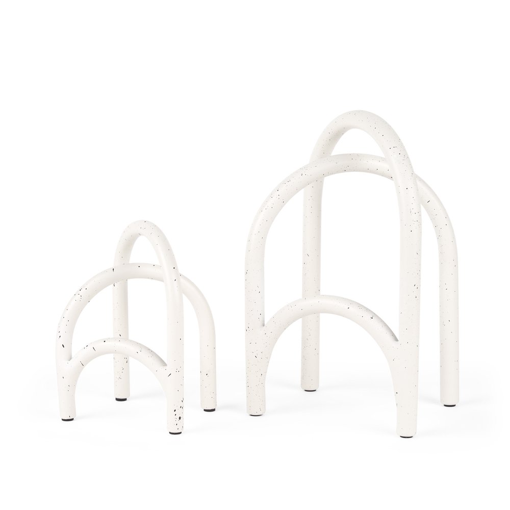 Set of Two White Iron Modern Abstract Tabletop Sculptures HomeRoots