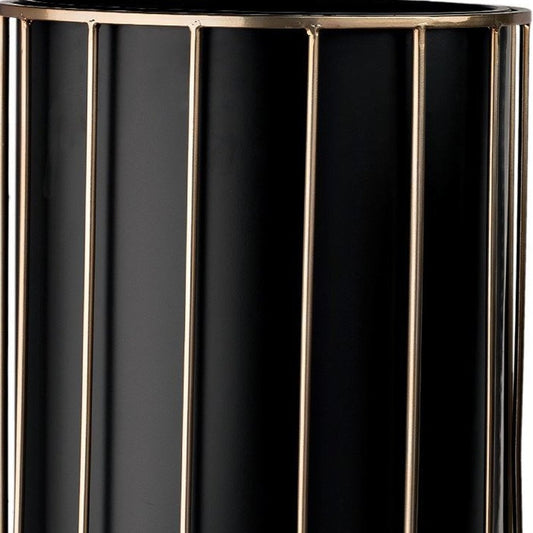 Black Iron 20 Ounce Round Pot Planter