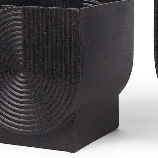 Set of Two Black Metal 20 Ounce Pot Planters