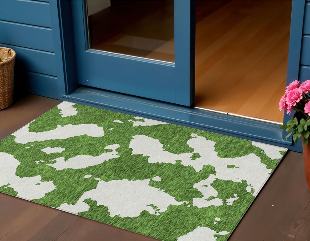 3' X 5' Green And Ivory Abstract Washable Indoor Outdoor Area Rug — view 1