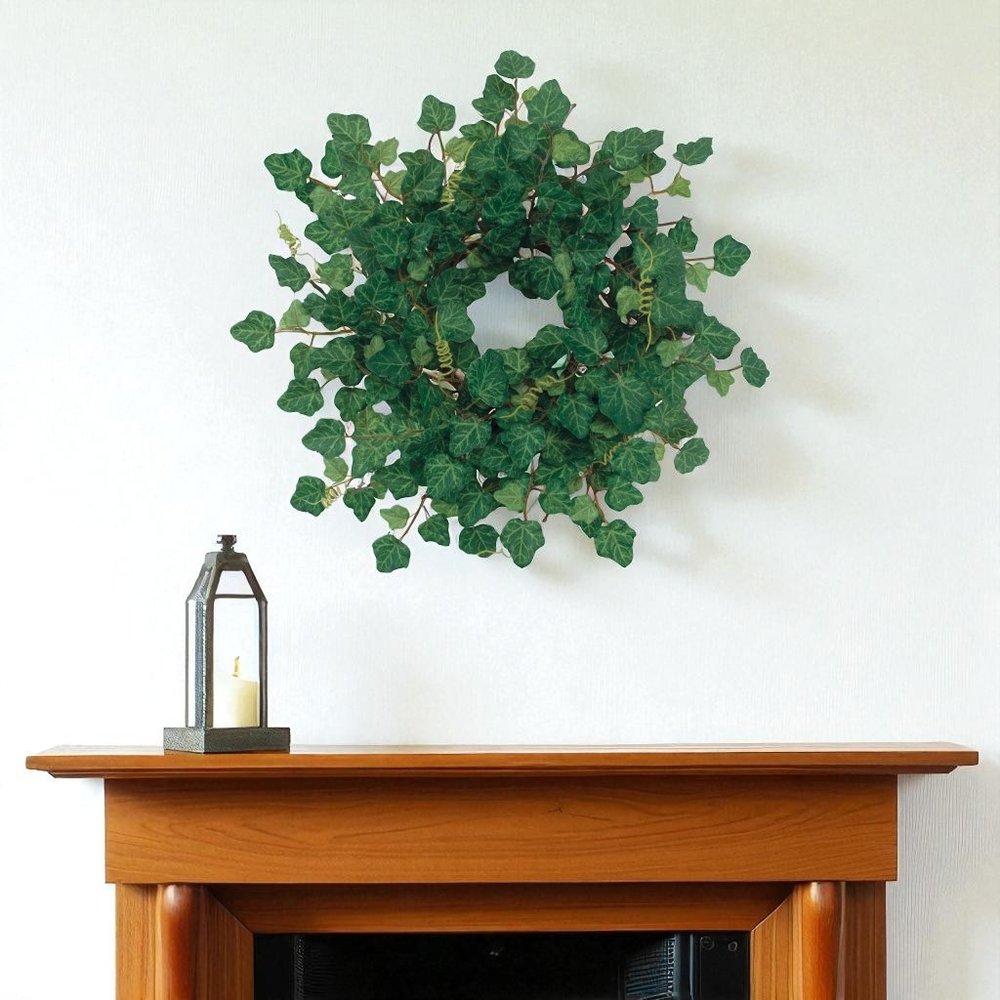 18" Green Ivy Artificial Wreath HomeRoots