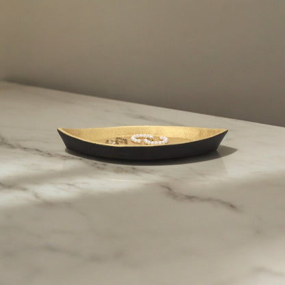 10" Black And Gold Cast Iron Oval Boat Shaped Tray HomeRoots