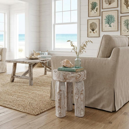 19" White Distressed Solid Wood Round End Table HomeRoots