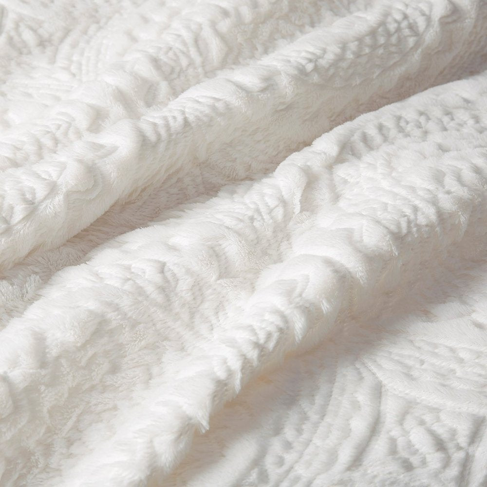 Set of Two Ivory Medallion Twin Ring Stitch Polyester Sham And Comforter HomeRoots