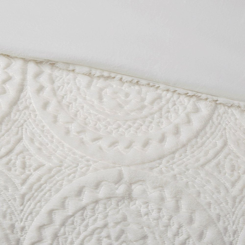 Set of Two Ivory Medallion Twin Ring Stitch Polyester Sham And Comforter HomeRoots