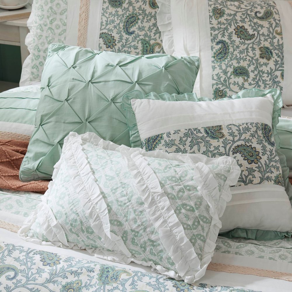 Set of Nine Aqua And Ivory Paisley King Ring Stitch Polyester Sham And Comforter HomeRoots