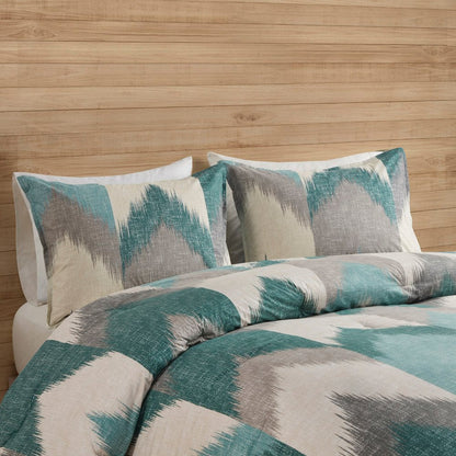 Set of Three Aqua And White King Ring Stitch Polyester Sham And Comforter HomeRoots