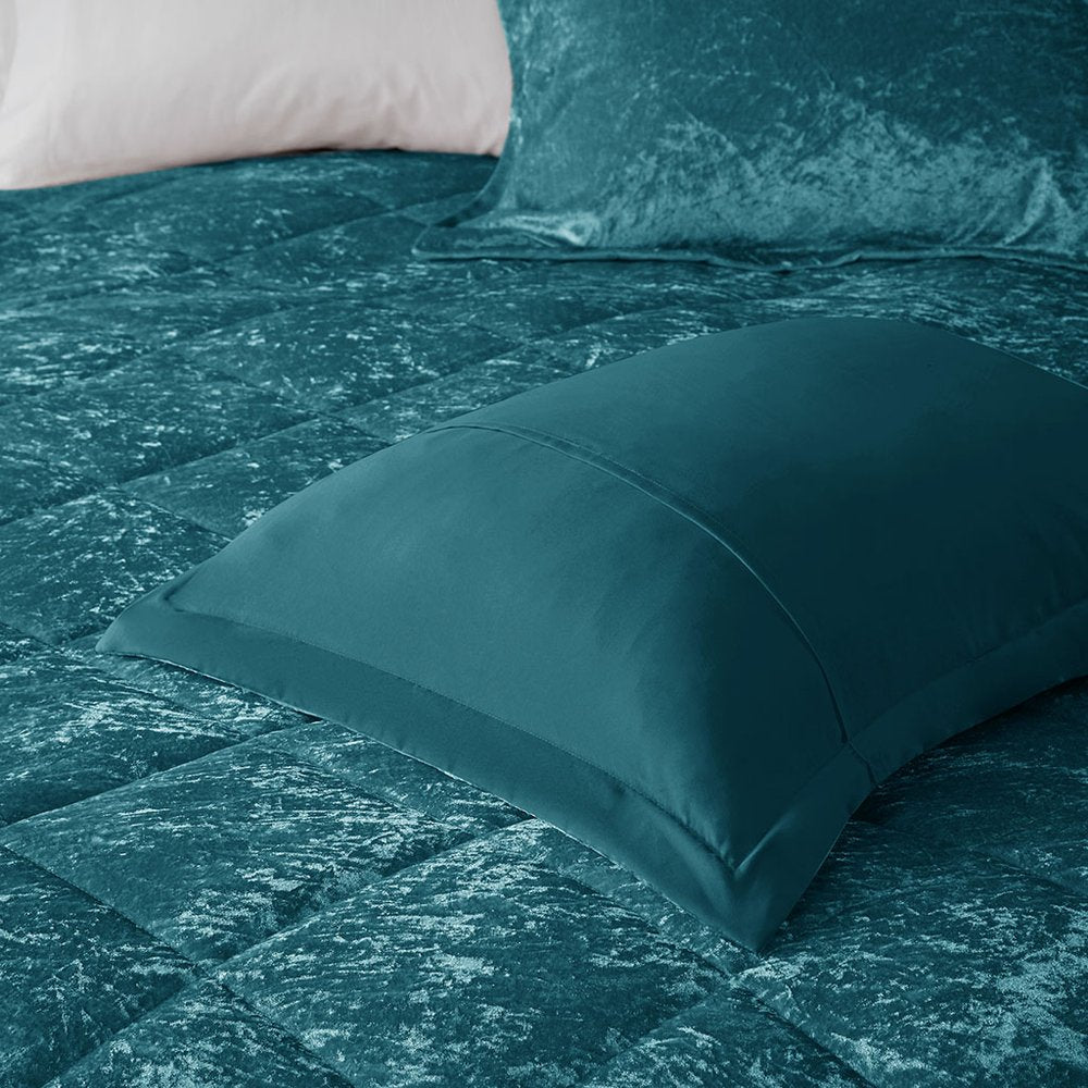 Set of Four Teal Blue King Ring Stitch Polyester Sham And Comforter HomeRoots