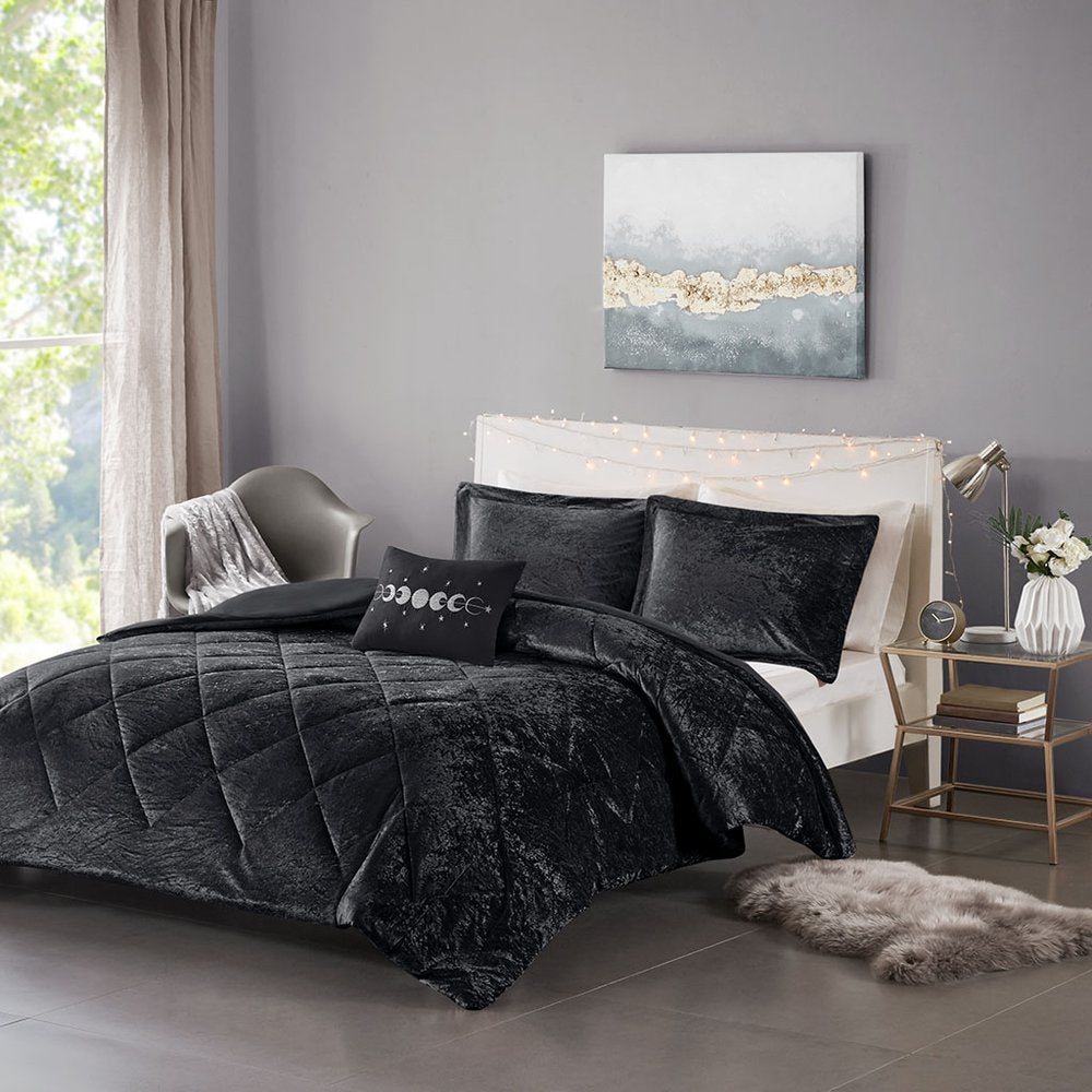 Set of Three Black Twin Ring Stitch Polyester Sham And Comforter HomeRoots
