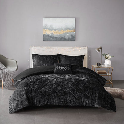 Set of Three Black Twin Ring Stitch Polyester Sham And Comforter HomeRoots