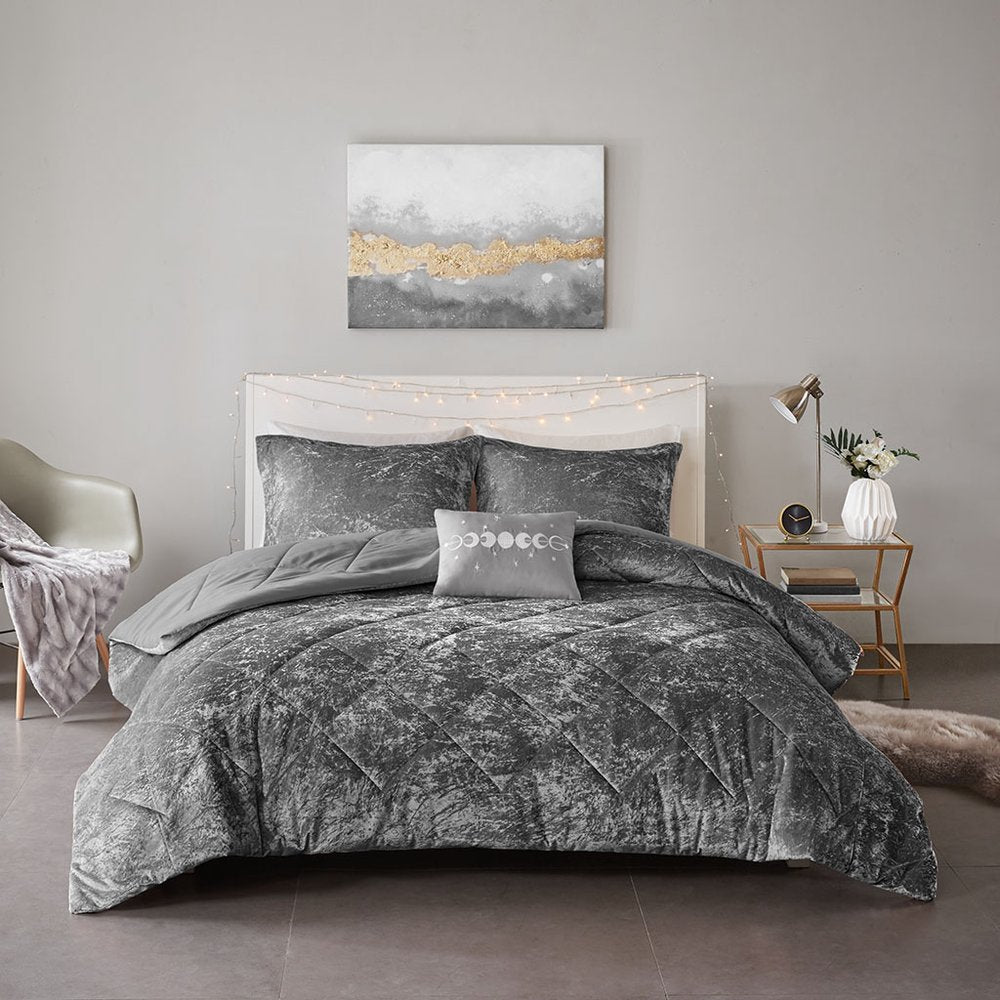 Set of Three Gray Twin Ring Stitch Polyester Sham And Comforter HomeRoots
