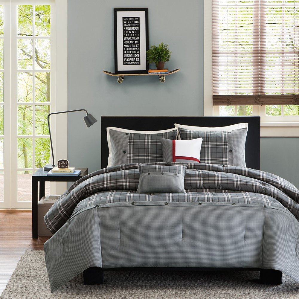 Set of Five Gray And White Plaid Queen Ring Stitch Polyester Sham And Comforter HomeRoots