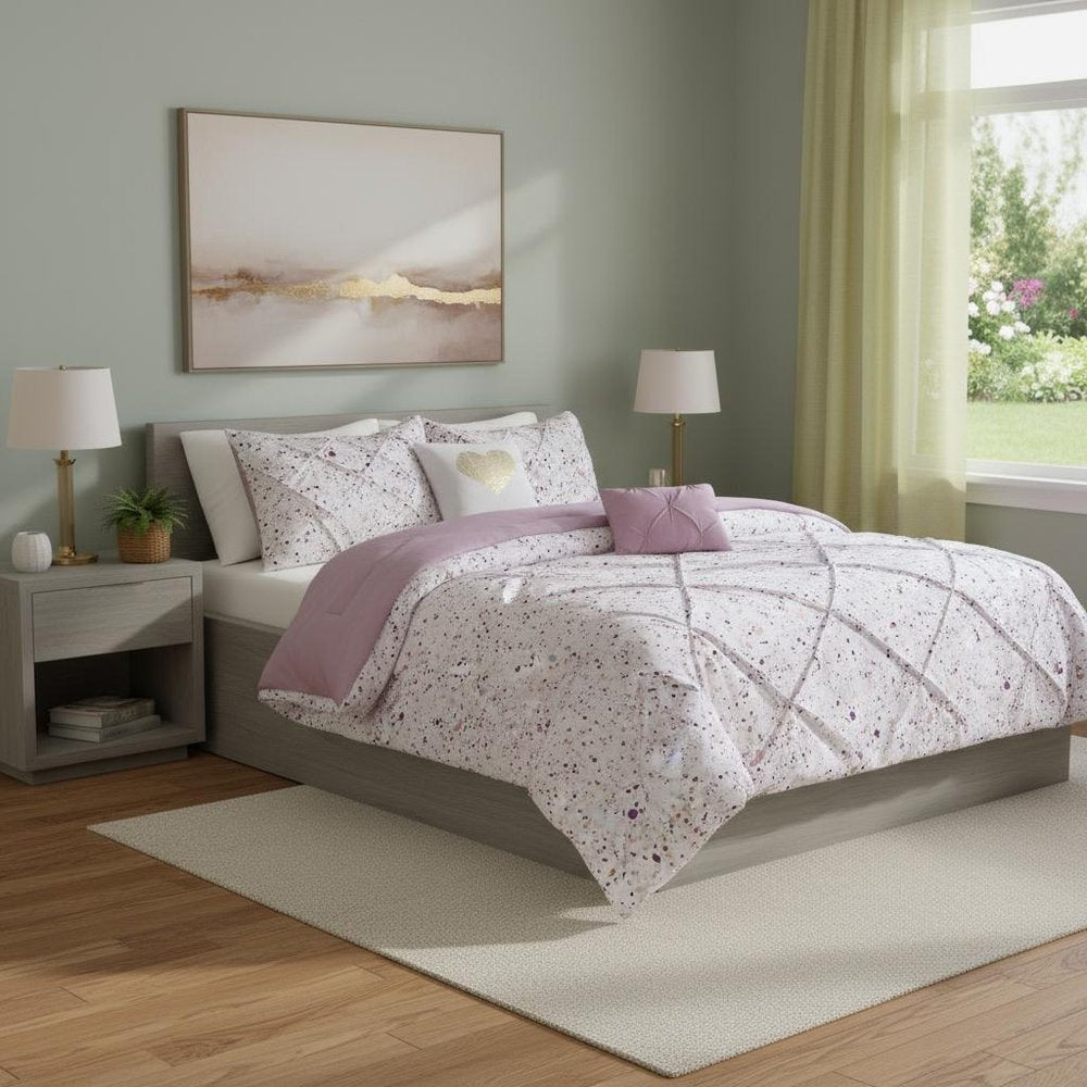 Set of Four Plum And White Abstract Ring Stitch Polyester Sham And Comforter HomeRoots