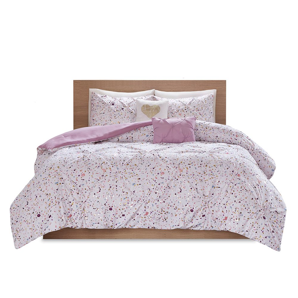Set of Four Plum And White Abstract Ring Stitch Polyester Sham And Comforter HomeRoots