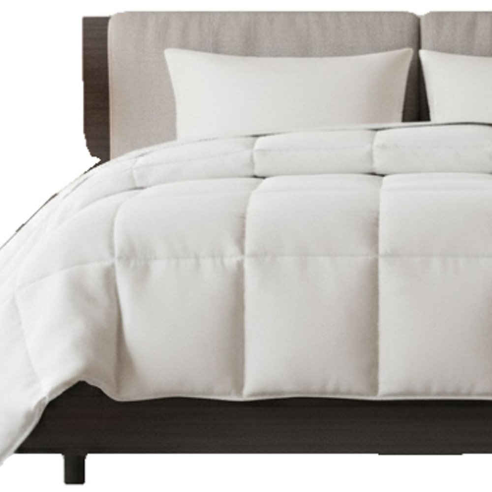 Set of Two White Ring Stitch Polyester Sham And Comforter HomeRoots