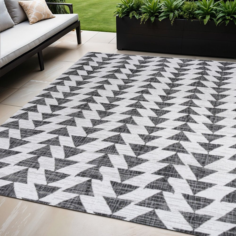 5' X 8' Ivory And Black Geometric Indoor Outdoor Area Rug HomeRoots