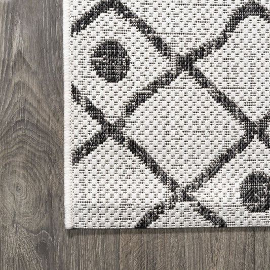 8' Ivory And Black Trellis Indoor Outdoor Runner Rug