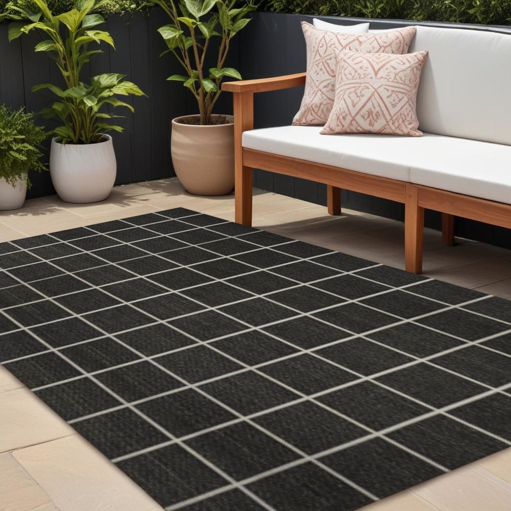 8' X 10' Dark Gray And Cream Plaid Indoor Outdoor Area Rug — view 5