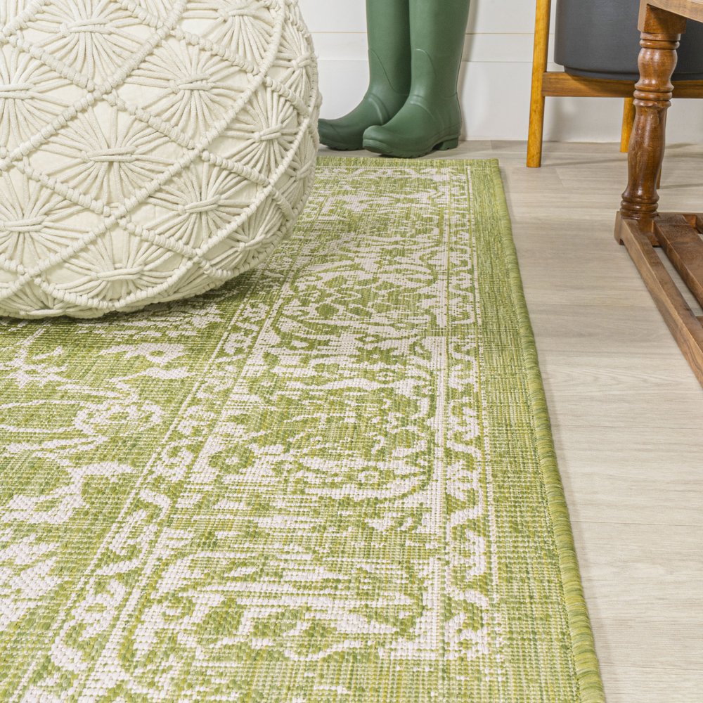 5' Green And Cream Round Medallion Indoor Outdoor Area Rug HomeRoots