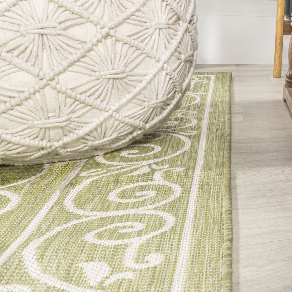 10' Green And Cream Medallion Indoor Outdoor Runner Rug