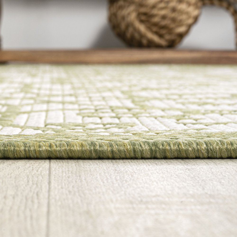 5' Green And Cream Round Geometric Indoor Outdoor Area Rug HomeRoots